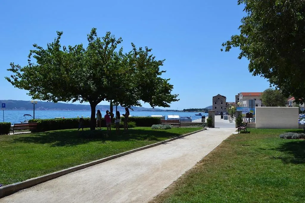 Apartment Klobuka Kaštela