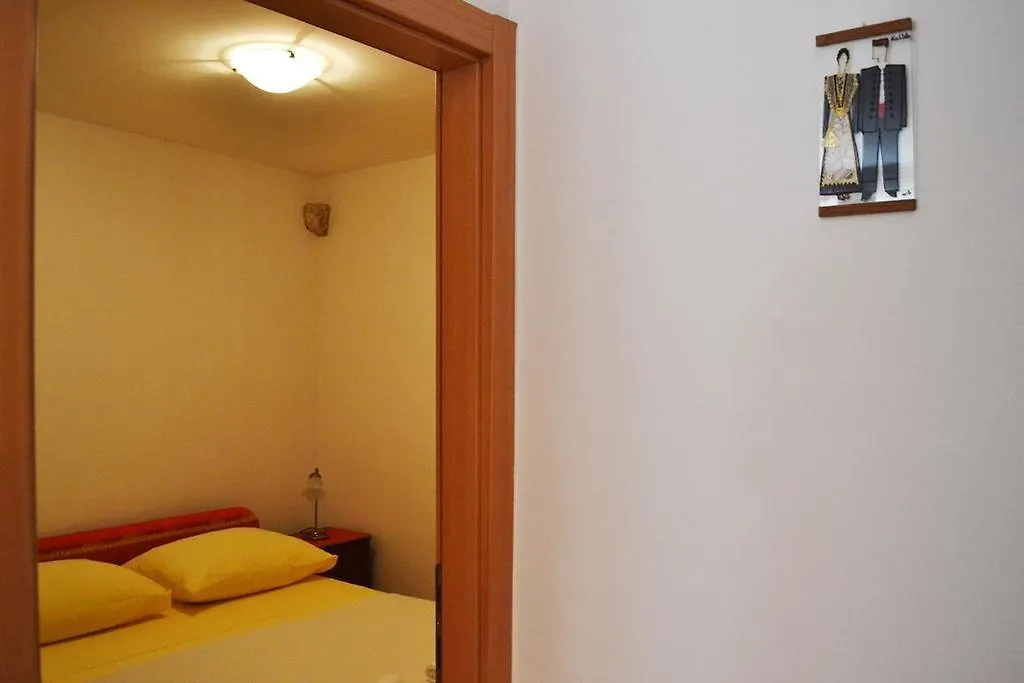 Apartment Klobuka Kaštela