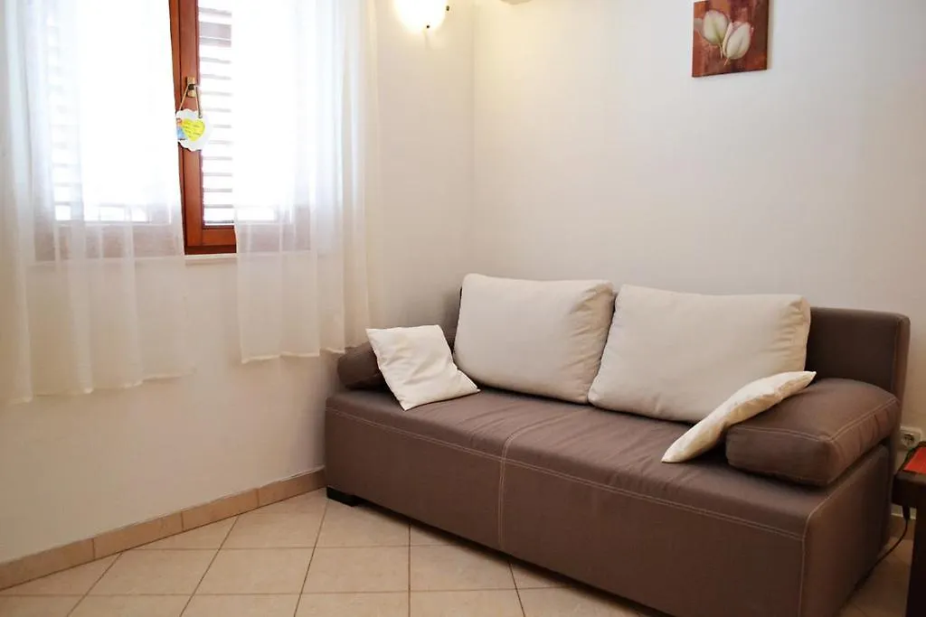 Apartment Klobuka Kaštela
