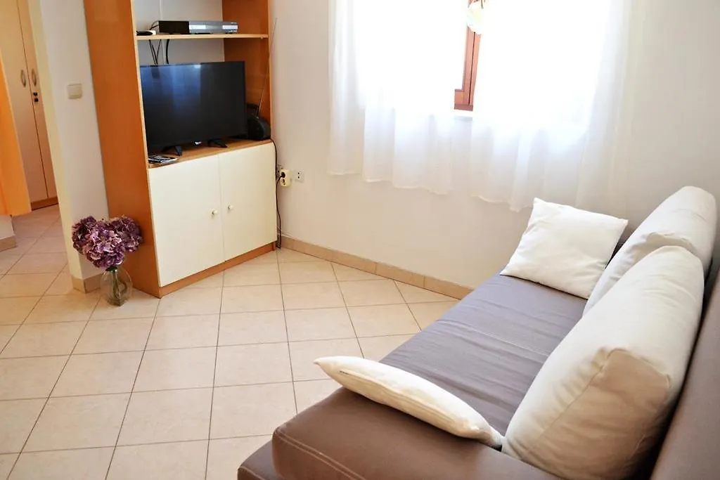 Apartment Klobuka Kaštela