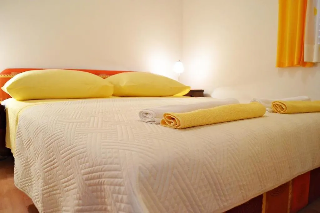 Apartment Klobuka Kaštela